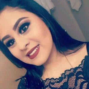 Meet your Posher, Mayra